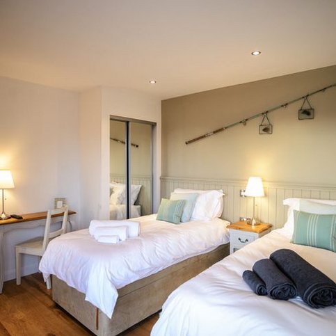 FHZZS102 Thumbnail 6