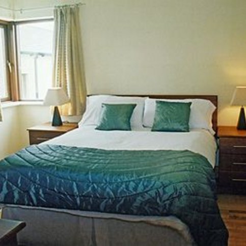 FHSWI104 Thumbnail 5