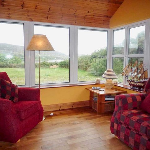 FHSWI107 Thumbnail 3