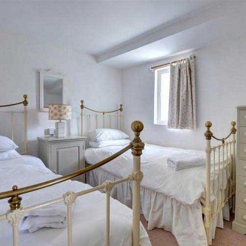 FHNWW101 Thumbnail 7