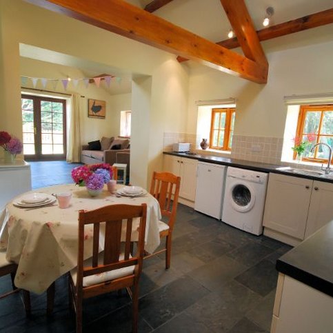 FHSWE122 Thumbnail 5