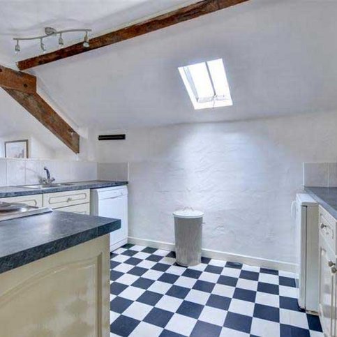 FHNWW101 Thumbnail 5