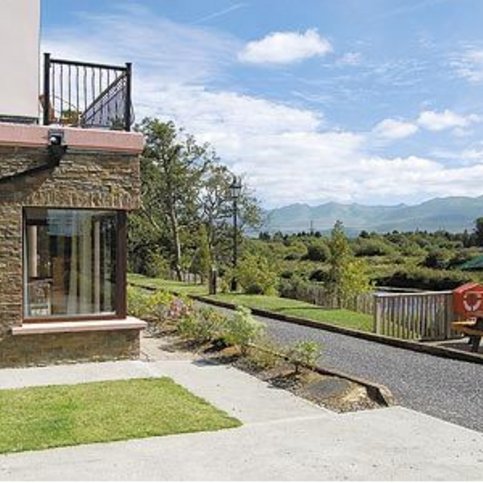 FHSWI106 Thumbnail 1