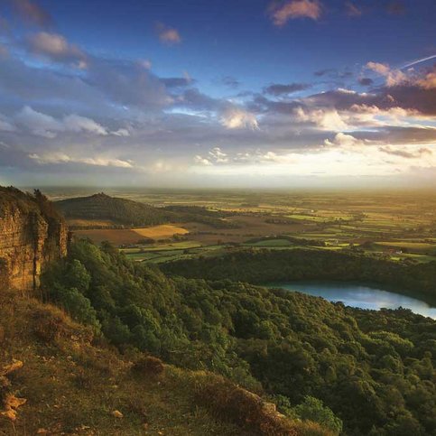 Sutton Bank, North York Moors Blick von der Erhebung Sutton Bank in Yorkshire in die Ebene