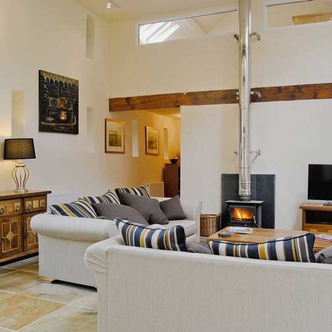 FHNWW103 Thumbnail 2