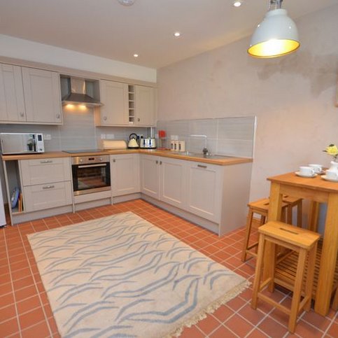 FHSOW102 Thumbnail 4