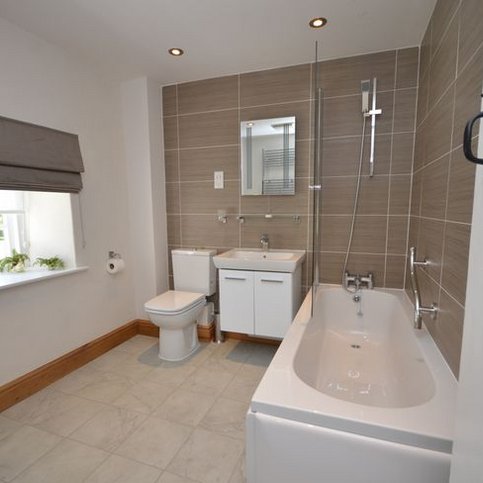 FHSOW102 Thumbnail 8