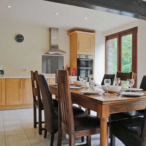 FHNWW103 Thumbnail 4